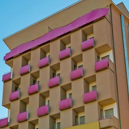 Hotel Atlantic Vista Mare Pesaro Exteriör bild